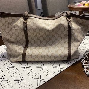 Gucci tote